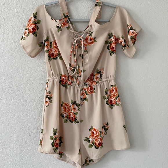 Floral Romper - Picture 1 of 3